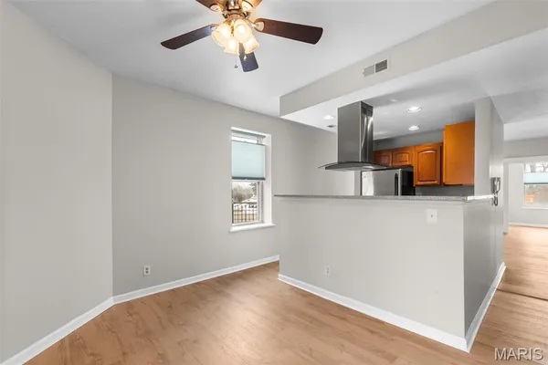 $199,900 | 5803 Waterman Boulevard, Unit 1E, St. Louis, MO 63112