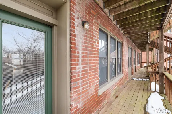$199,900 | 5803 Waterman Boulevard, Unit 1E, St. Louis, MO 63112