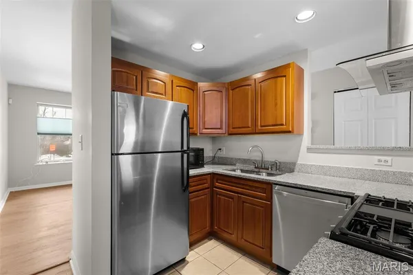 $199,900 | 5803 Waterman Boulevard, Unit 1E, St. Louis, MO 63112
