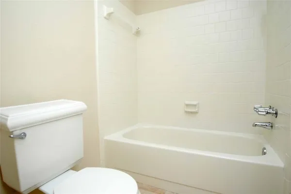 $2,200 | 16127 Queensdale Drive, Houston, TX 77082