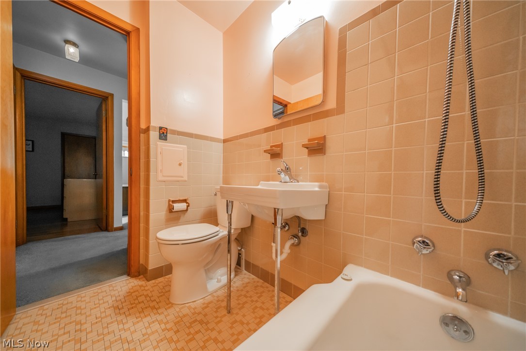 23601 Chardon Road Euclid, OH 44117 - Photo 17 of 31 Gallery Image 17