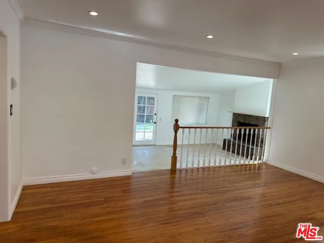 $4,500 | 5368 Crebs Avenue, Tarzana, CA 91356