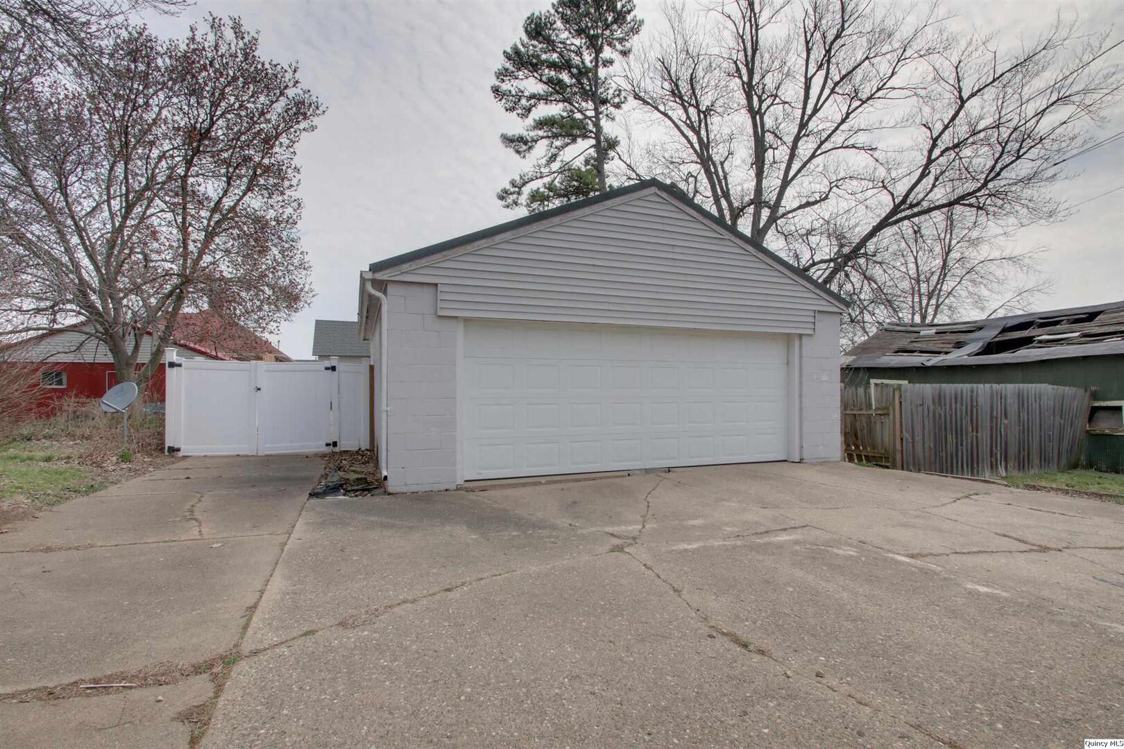 704 South 16th Street Quincy, IL 62301 - Photo 25 of 25