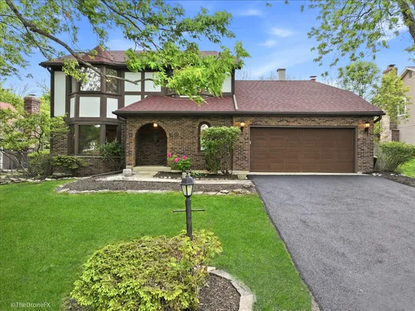 $630,000 | 22W324 McCarron Road, Glen Ellyn, IL 60137