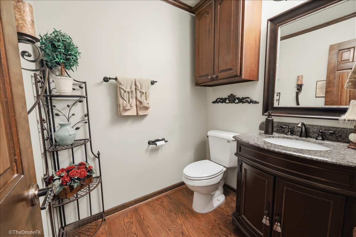 22W324 McCarron Road Glen Ellyn, IL 60137 - Photo 16 of 32