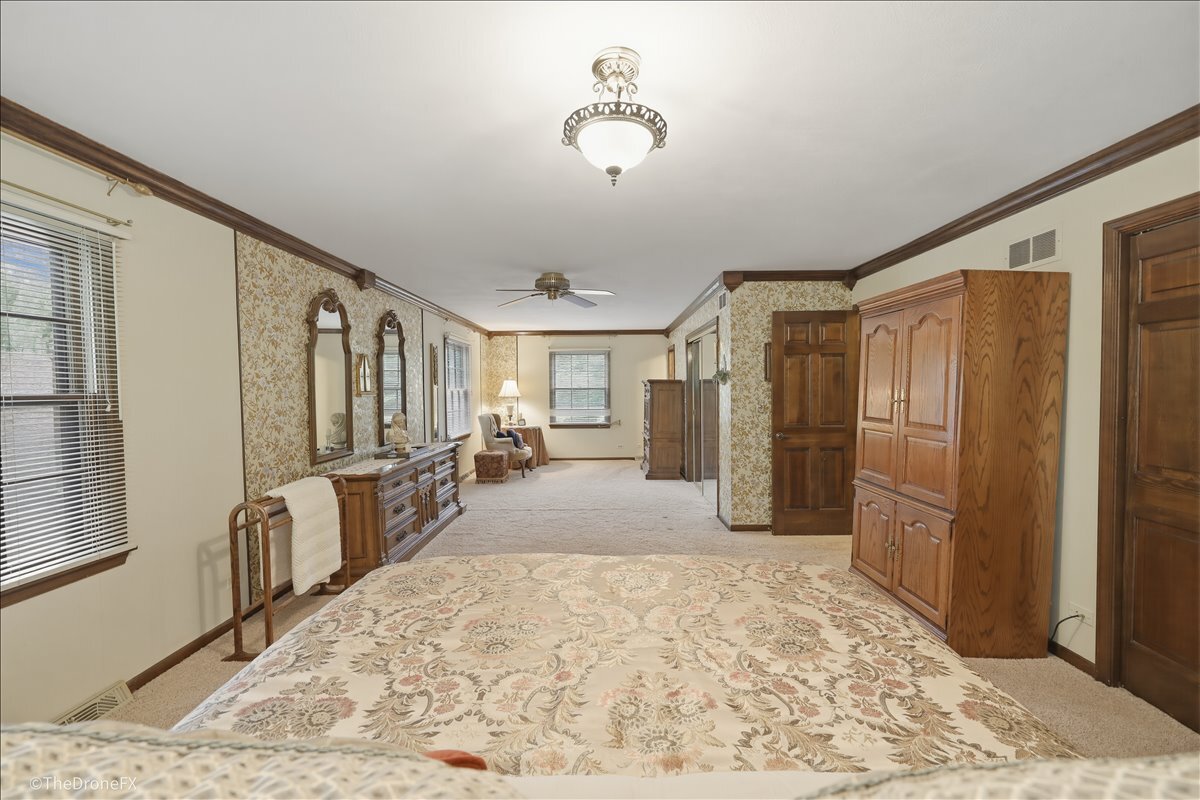 22W324 McCarron Road Glen Ellyn, IL 60137 - Photo 19 of 32