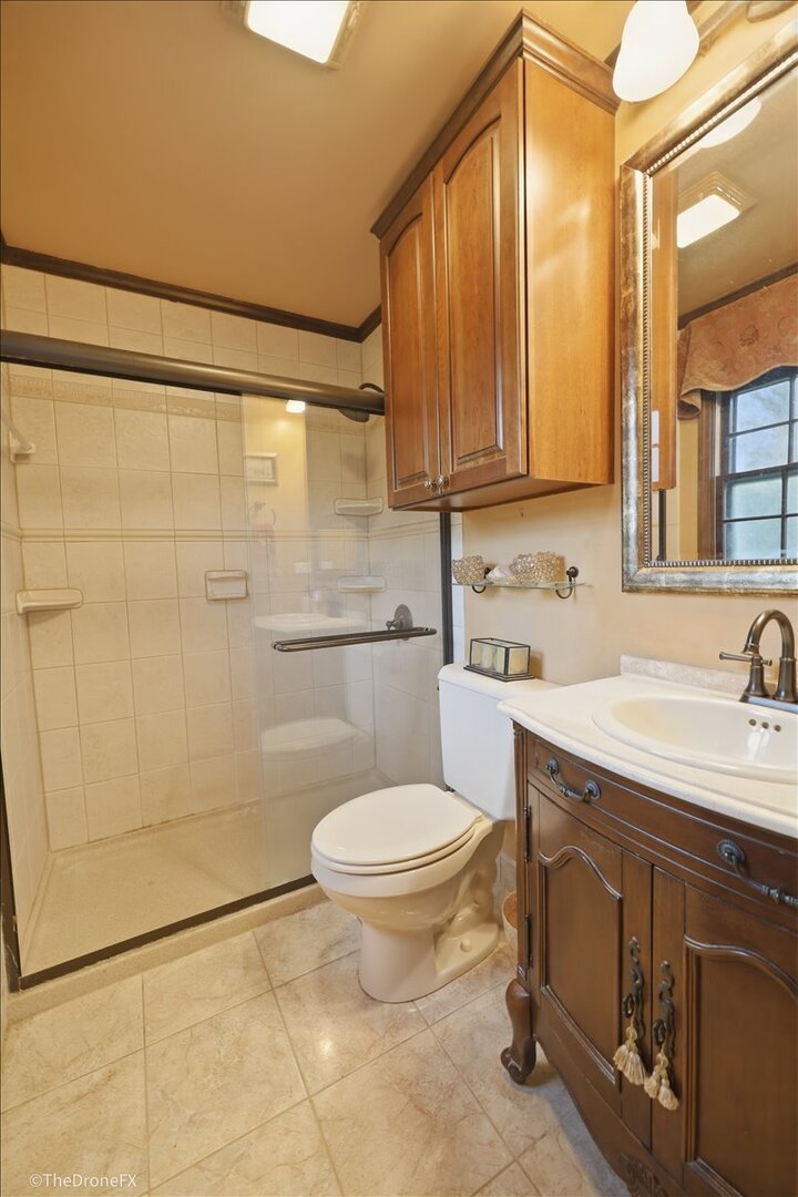 22W324 McCarron Road Glen Ellyn, IL 60137 - Photo 21 of 32