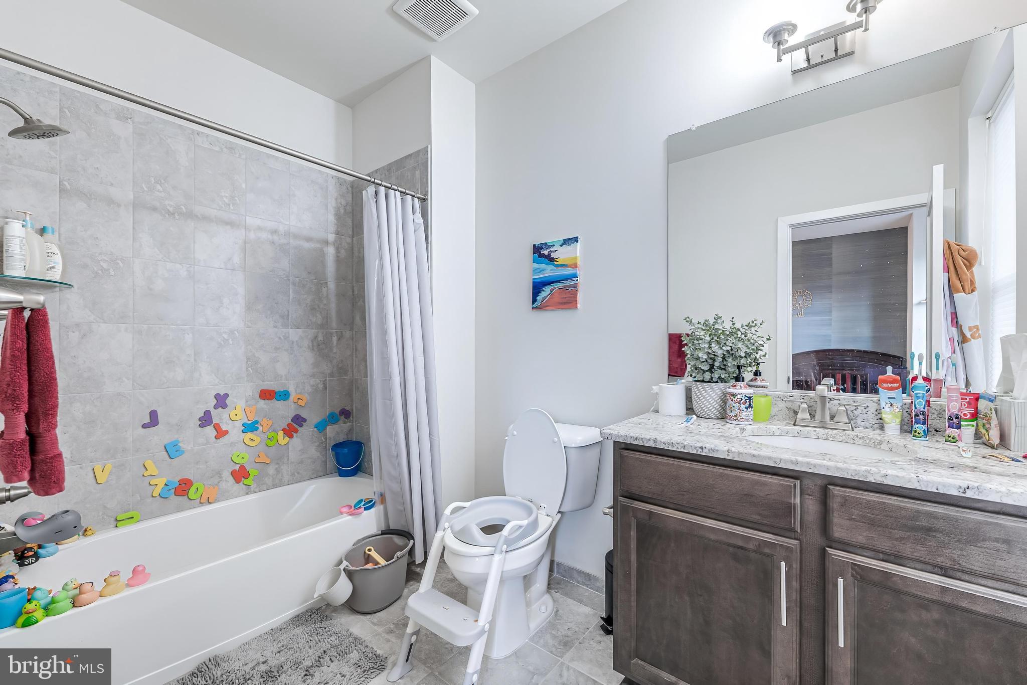 11692 Sunrise Square Place Reston, VA 20191 - Photo 36 of 49