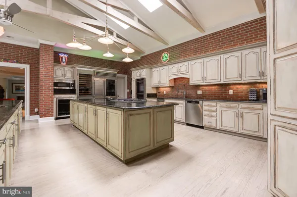 $4,000,000 | 11501 Skipwith Lane, Potomac, MD 20854