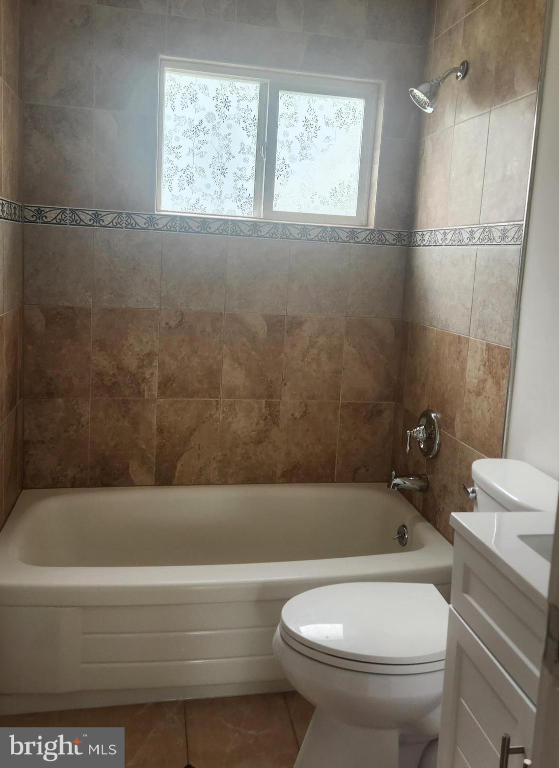 222 West Beech Road Sterling, VA 20164 - Photo 12 of 33 Gallery Image 12