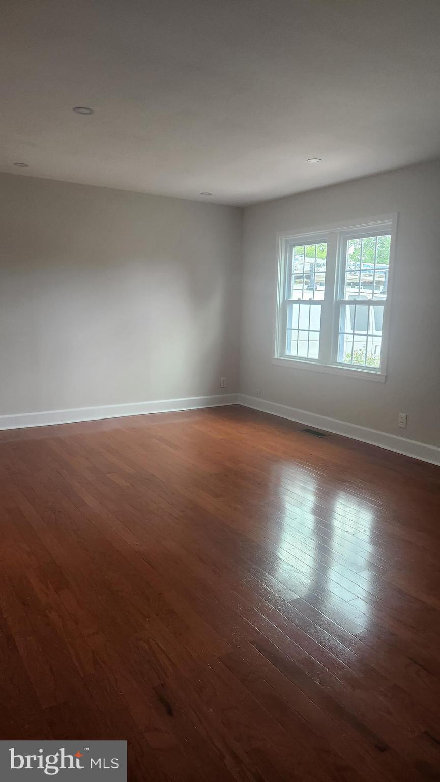 222 West Beech Road Sterling, VA 20164 - Photo 19 of 33 Gallery Image 19