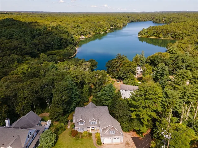 $1,050,000 | 783 Santuit-newton, Cotuit, MA 02635