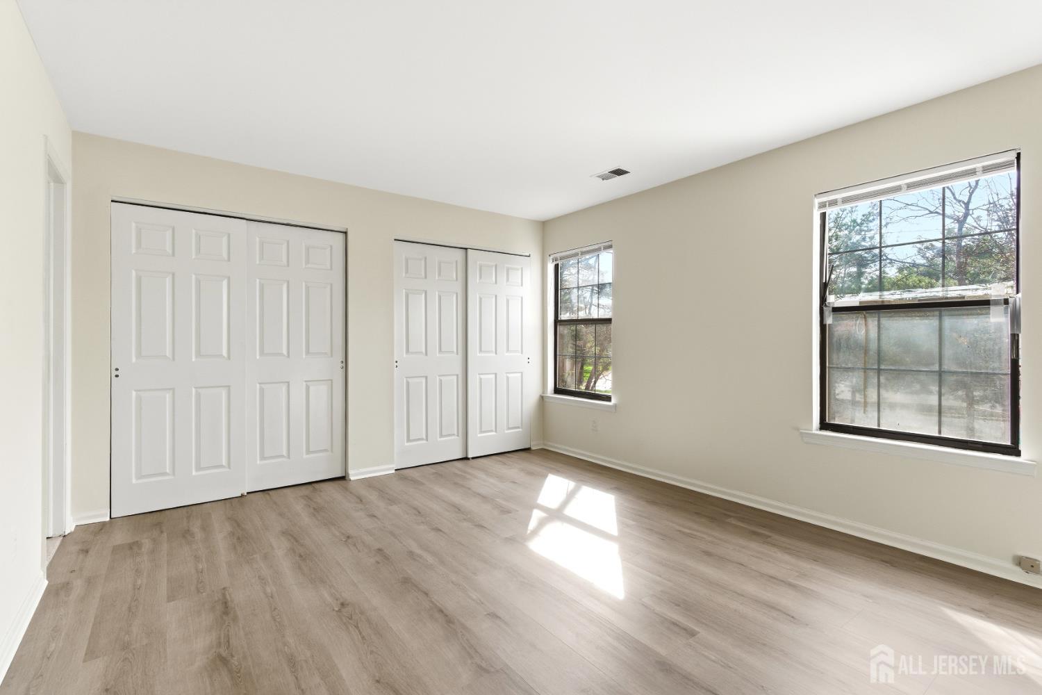 1507 Woodbridge Commons Way Iselin, NJ 08830 - Photo 11 of 20