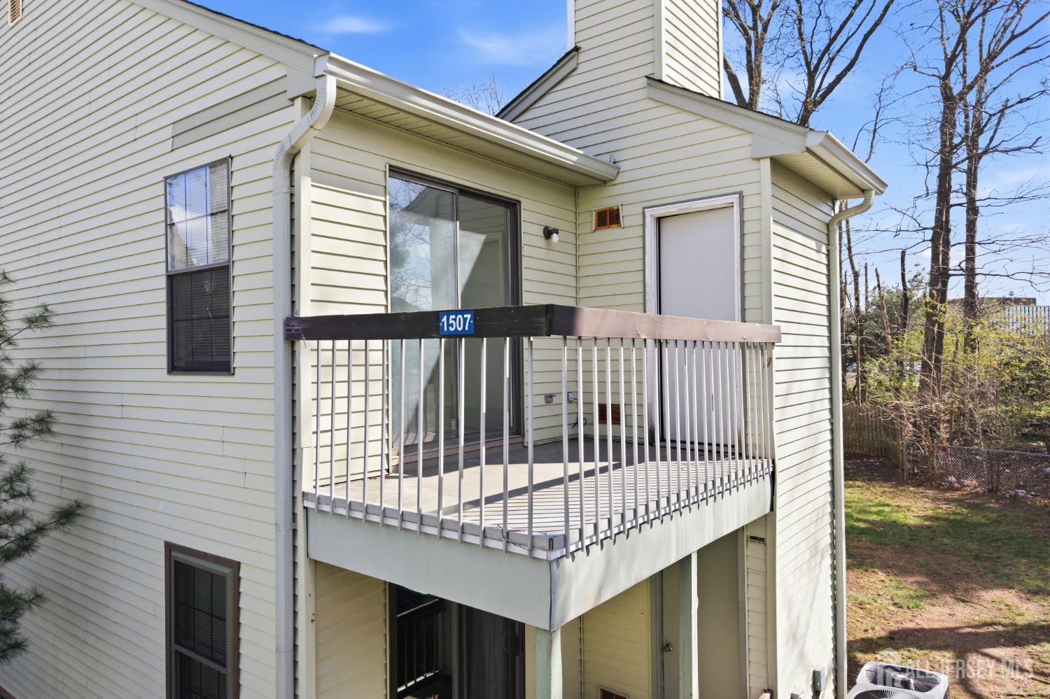 1507 Woodbridge Commons Way Iselin, NJ 08830 - Photo 18 of 20