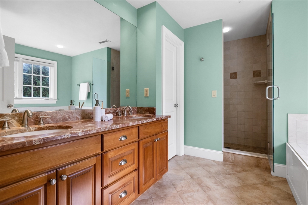 9 Journeys End Lane, Unit 9 Lexington, MA 02421 - Photo 18 of 38