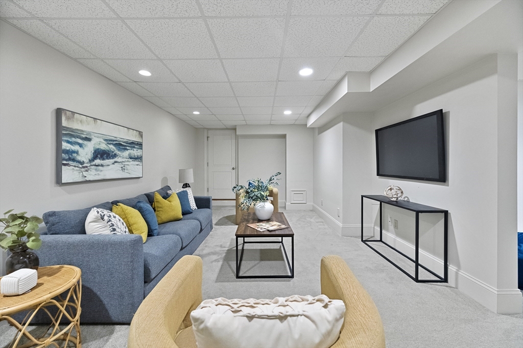 9 Journeys End Lane, Unit 9 Lexington, MA 02421 - Photo 29 of 38