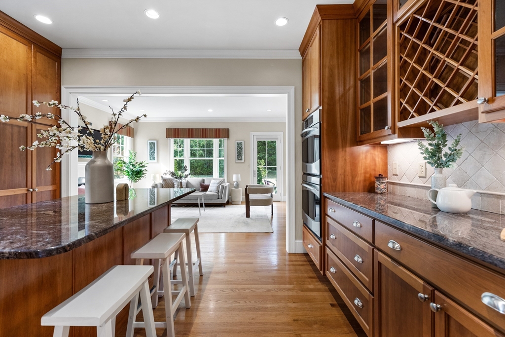 9 Journeys End Lane, Unit 9 Lexington, MA 02421 - Photo 5 of 38