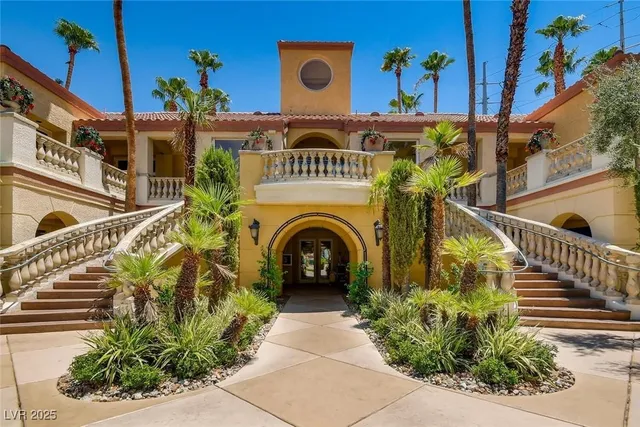 $2,295 | 260 East Flamingo Road, Unit 114, Las Vegas, NV 89169