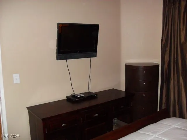 $2,295 | 260 East Flamingo Road, Unit 114, Las Vegas, NV 89169