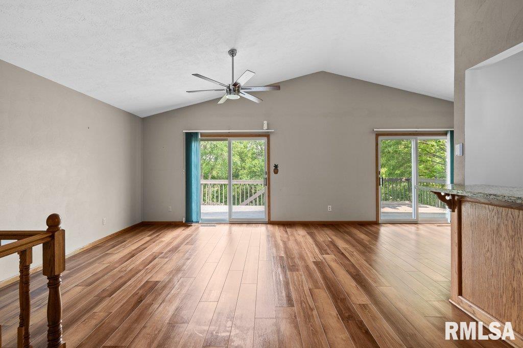 211 Eagle Ridge Road Muscatine, IA 52761 - Photo 17 of 37