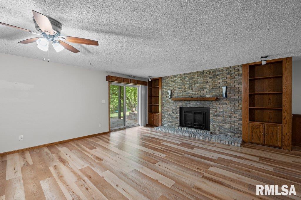 211 Eagle Ridge Road Muscatine, IA 52761 - Photo 5 of 37