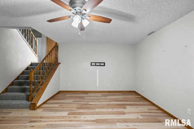 $360,000 | 211 Eagle Ridge Road, Muscatine, IA 52761