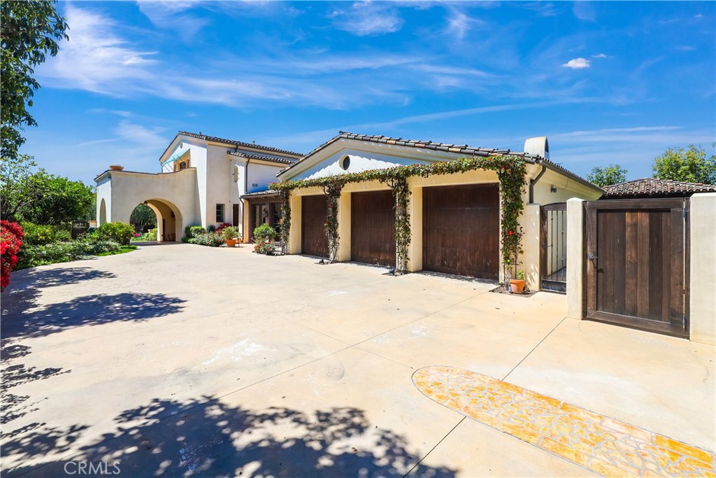 59 Canyon Creek Irvine, CA 92603 - Photo 12 of 65 motor court - driveway with 3 car garage