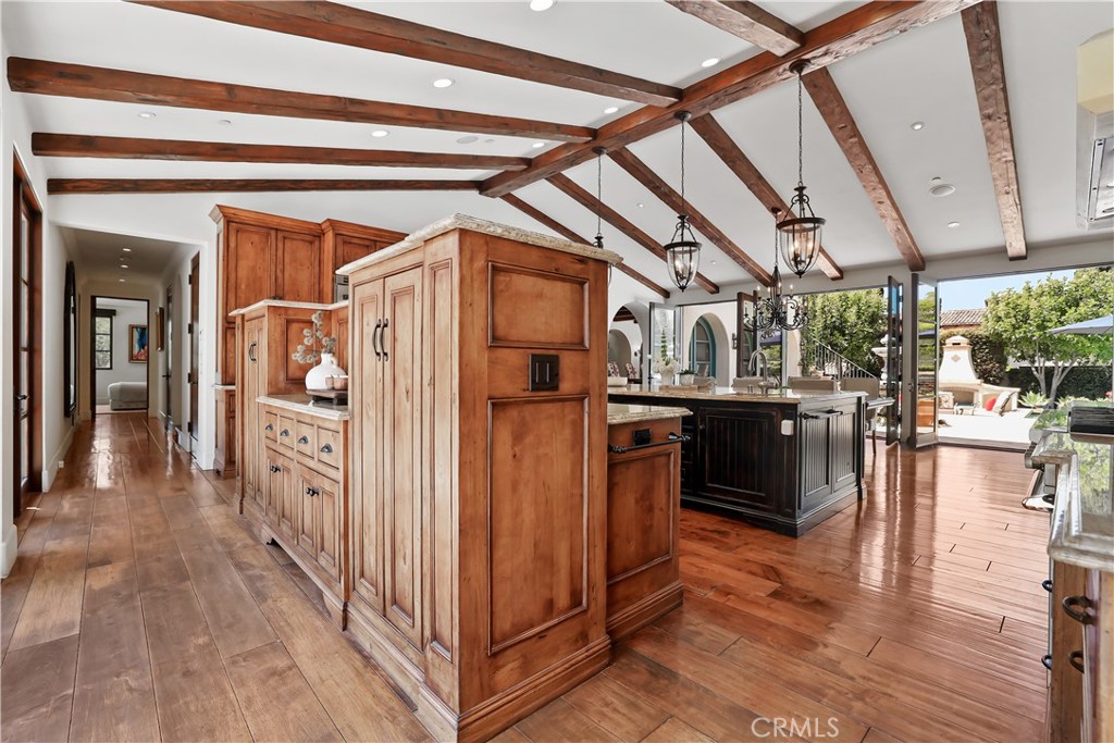 59 Canyon Creek Irvine, CA 92603 - Photo 24 of 65 pantry/kitchen