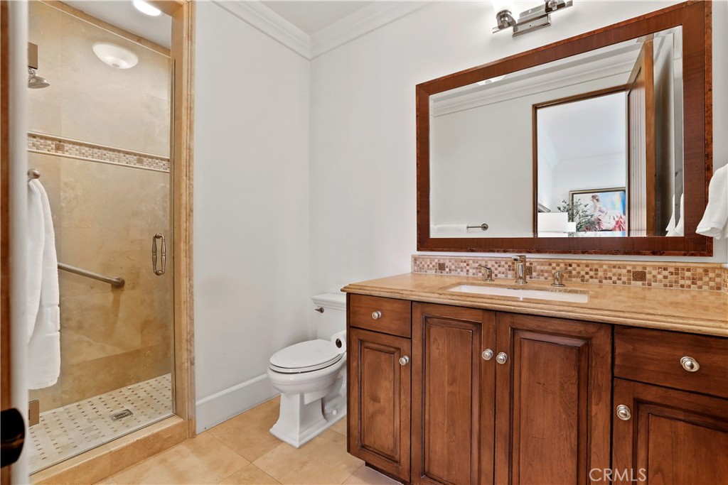 59 Canyon Creek Irvine, CA 92603 - Photo 33 of 65 main floor bedroom 2 w/ensuite bathroom