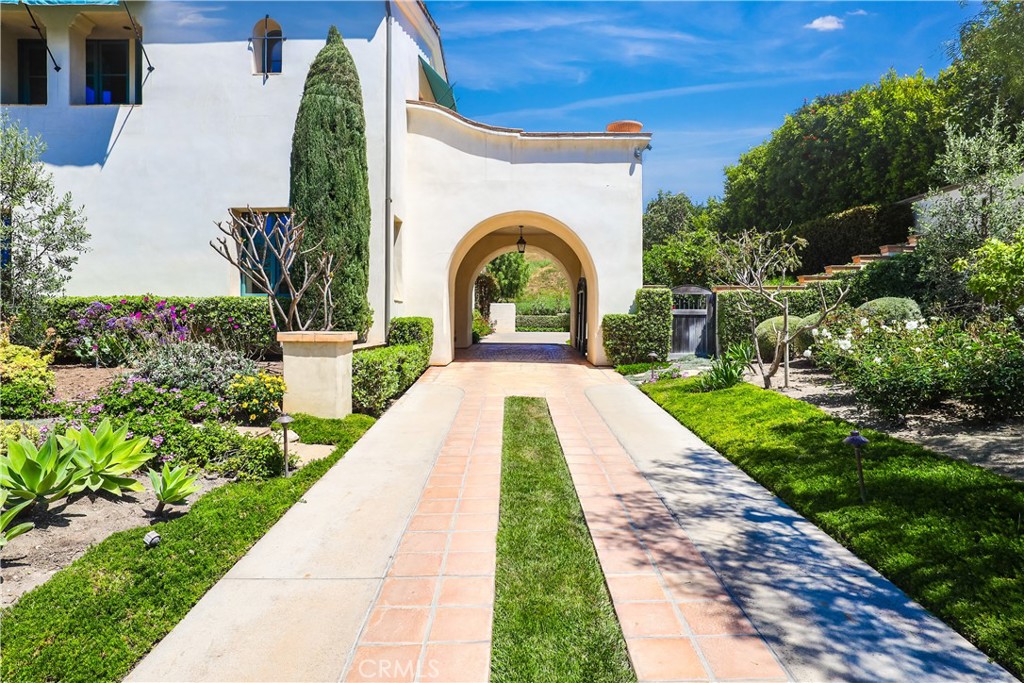 59 Canyon Creek Irvine, CA 92603 - Photo 9 of 65 motor court