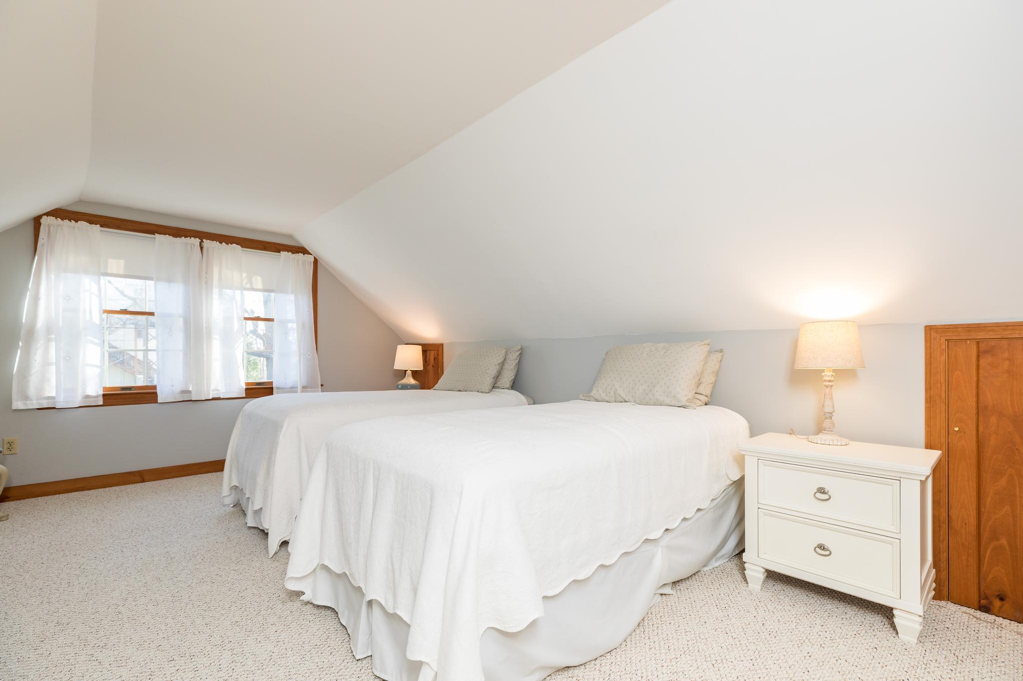 129 Whipple Road Kittery, ME 03904 - Photo 24 of 37 227A0132