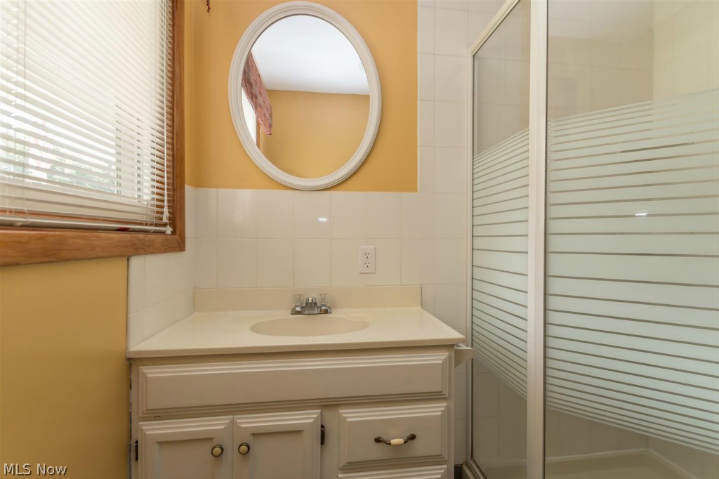836 Beechers Brook Road Cleveland, OH 44143 - Photo 15 of 23 Gallery Image 15