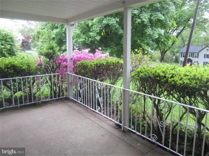 509 Prospect Road Springfield, PA 19064 - Photo 3 of 25 Porch