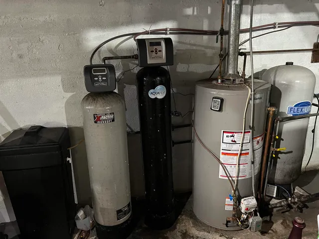 $452,600 | 282 Skunk Hollow Road, Hartland, VT 05048