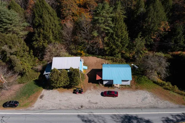 $452,600 | 282 Skunk Hollow Road, Hartland, VT 05048