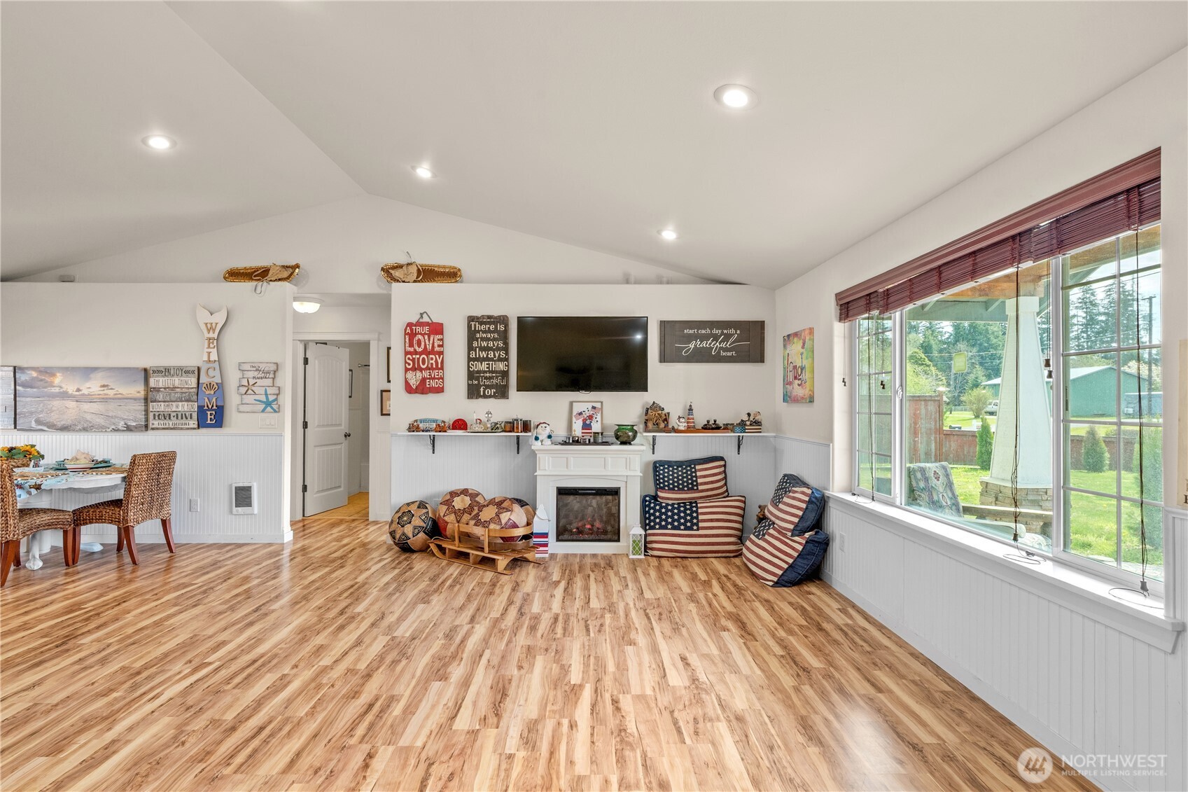 108 Old Hill Road Aberdeen, WA 98520 - Photo 4 of 32