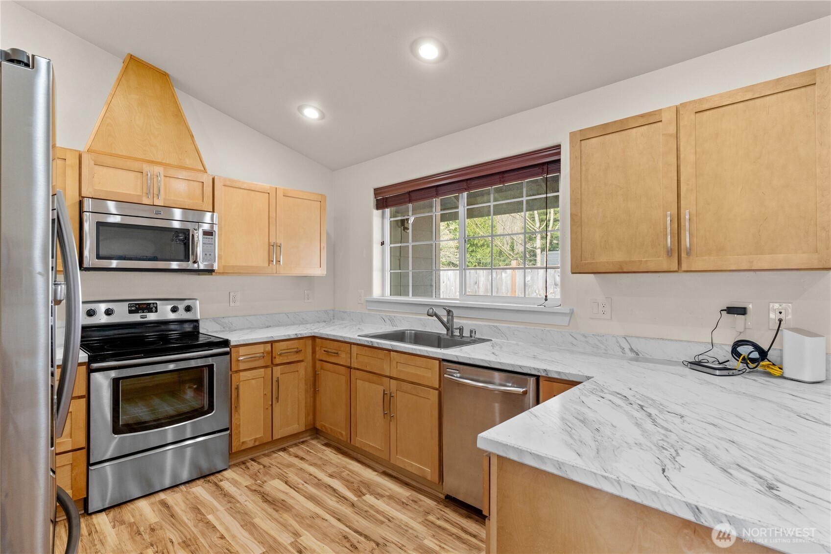 108 Old Hill Road Aberdeen, WA 98520 - Photo 8 of 32