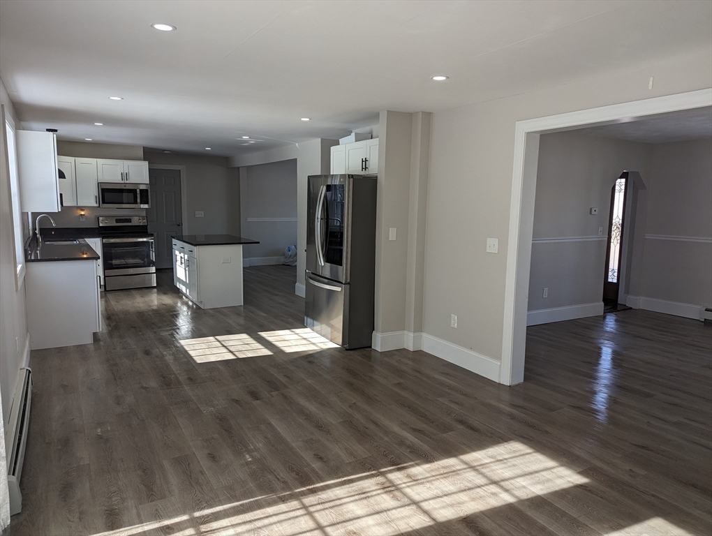 35 Carter Road Westminster, MA 01473 - Photo 6 of 20 a view of a living room and wooden floor