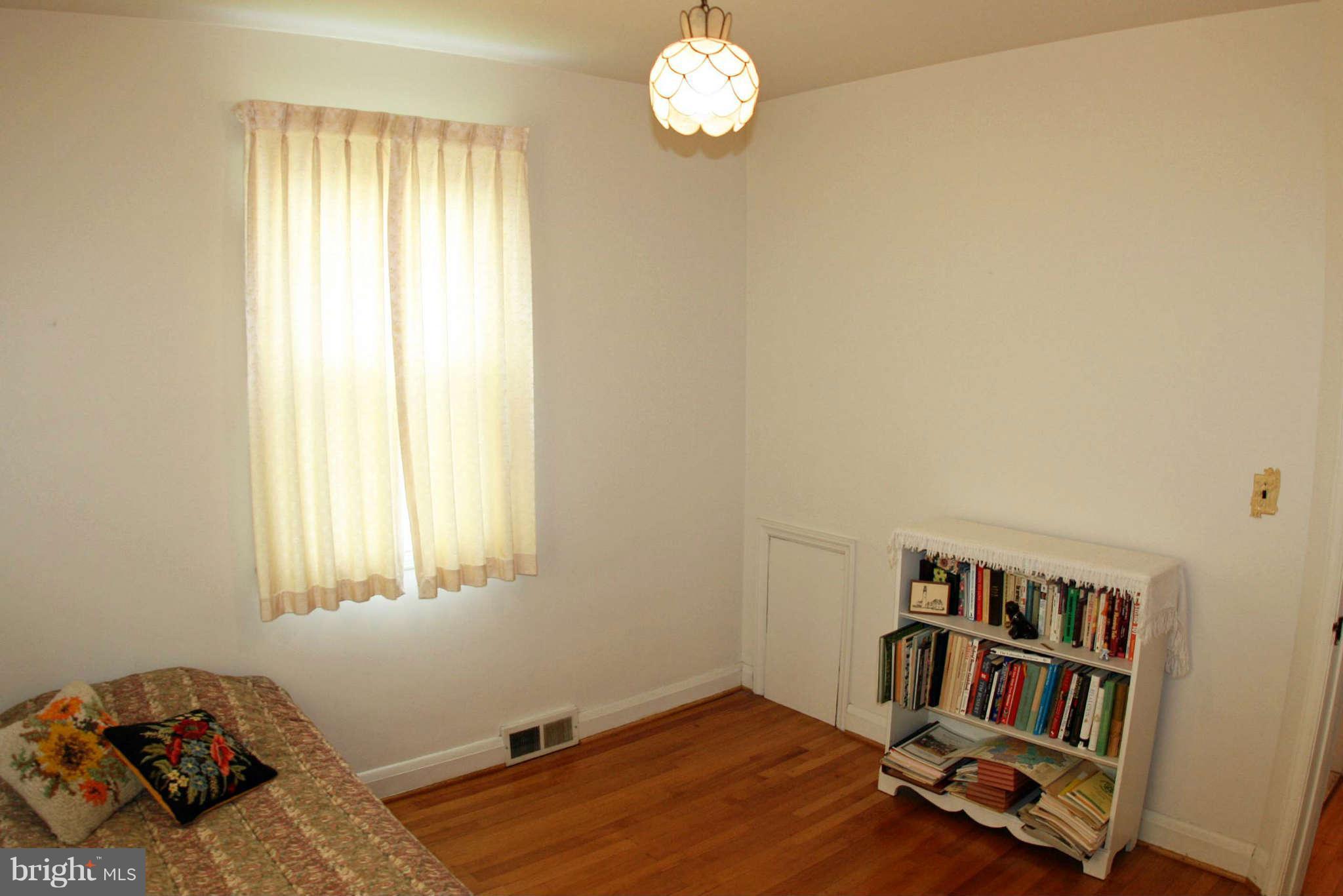 1545 Lister Road Baltimore, MD 21227 - Photo 16 of 30 Bedroom
