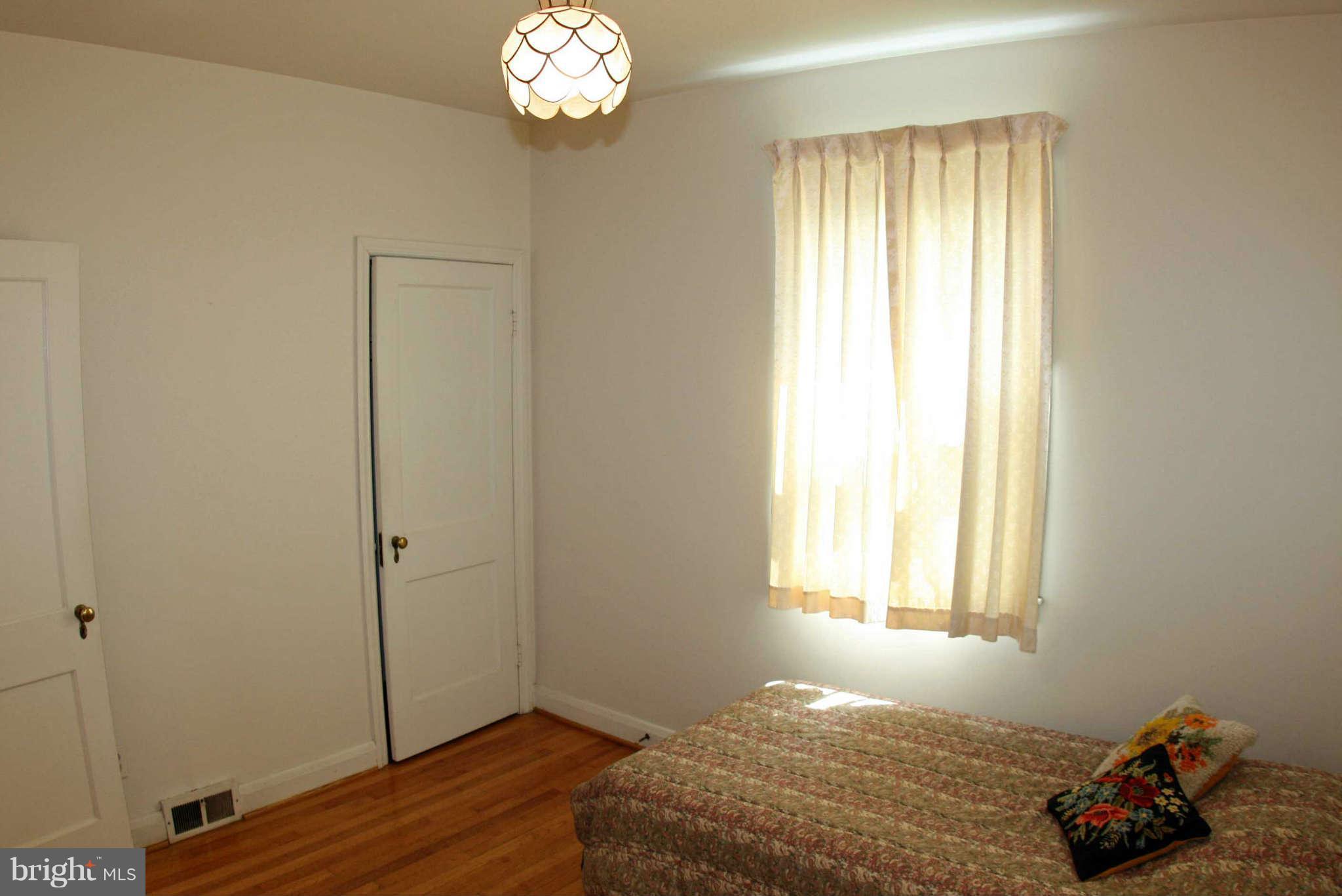 1545 Lister Road Baltimore, MD 21227 - Photo 17 of 30 Bedroom