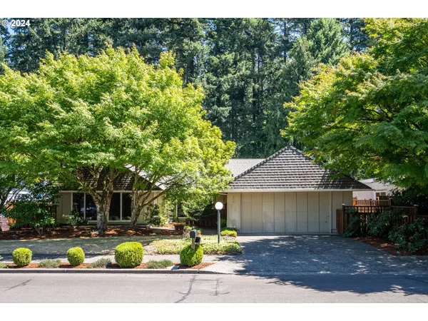 $520,000 | 804 Northeast 174th Avenue, Portland, OR 97230