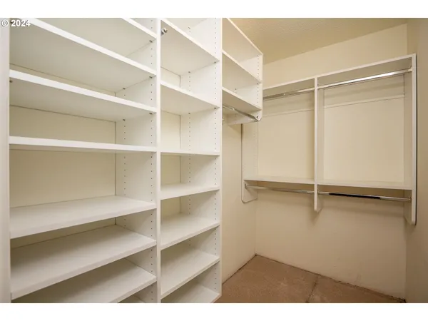 $520,000 | 804 Northeast 174th Avenue, Portland, OR 97230