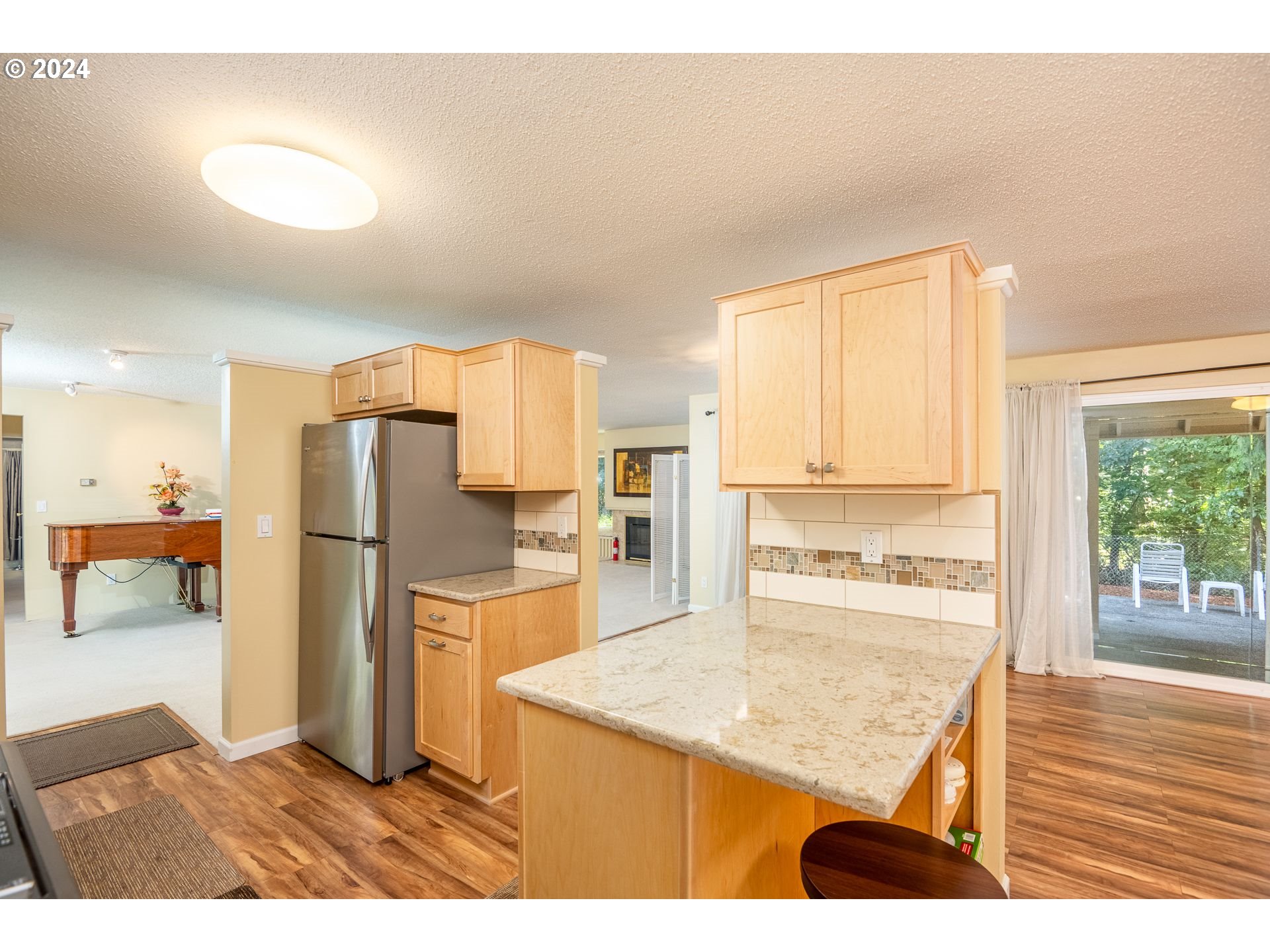 804 Northeast 174th Avenue Portland, OR 97230 - Photo 8 of 30