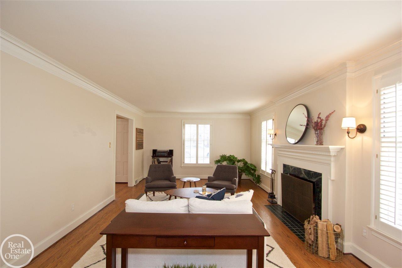 1147 Harvard Road Grosse Pointe, MI 48230 - Photo 28 of 48 31342989-27.JPG