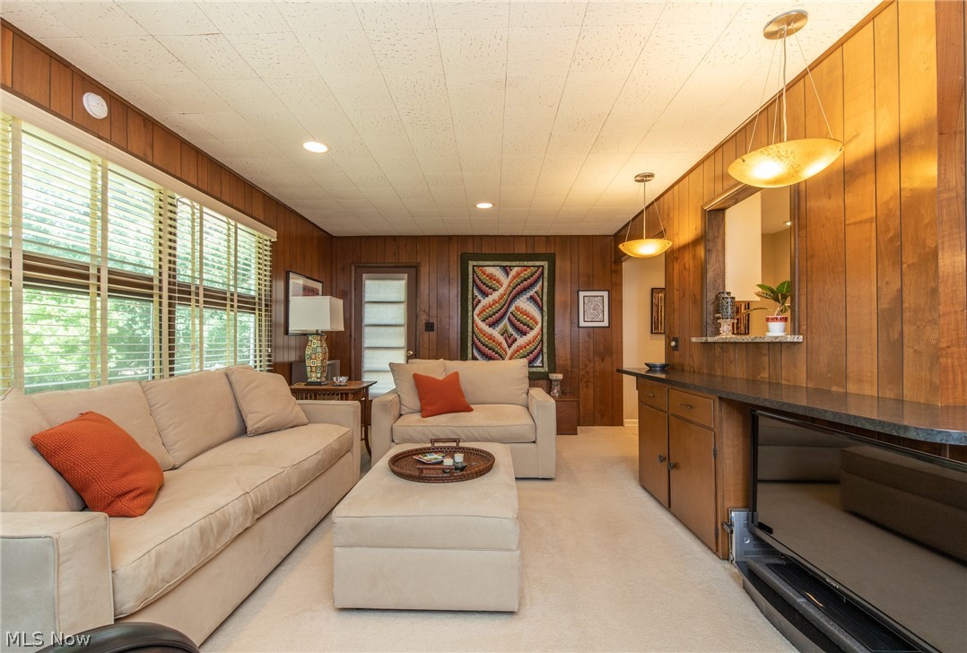 1598 Laclede Road South Euclid, OH 44121 - Photo 7 of 25