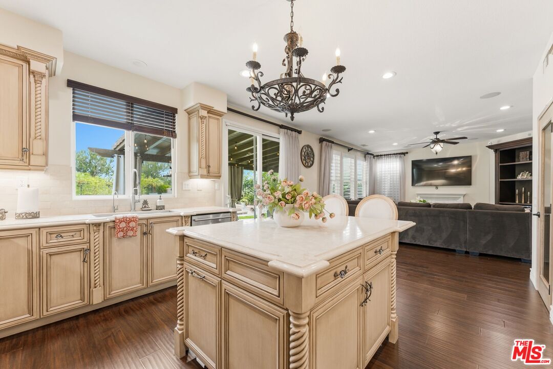 11564 Apulia Court Porter Ranch, CA 91326 - Photo 17 of 52