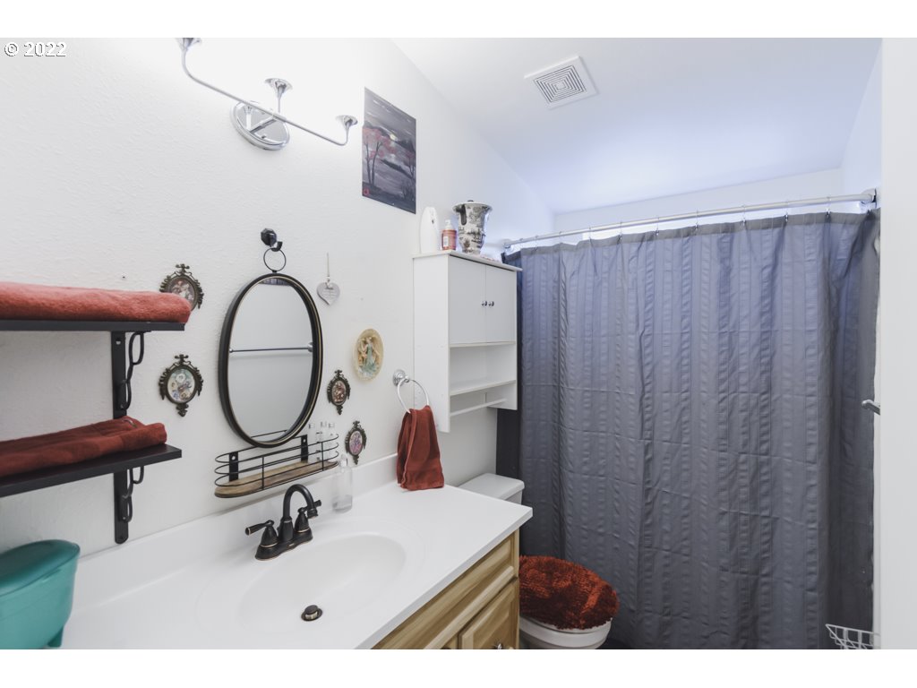 2151 Three Lakes Road Southeast, Unit 46 Albany, OR 97322 - Photo 22 of 28 Gallery Image 22