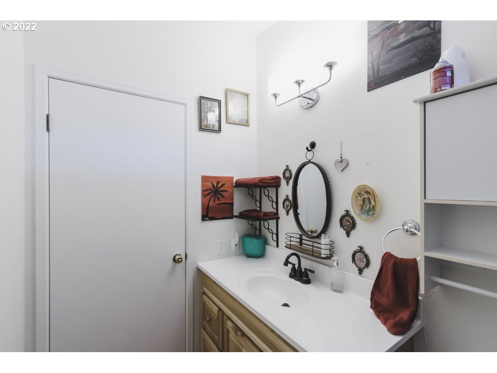 2151 Three Lakes Road Southeast, Unit 46 Albany, OR 97322 - Photo 24 of 28 Gallery Image 24