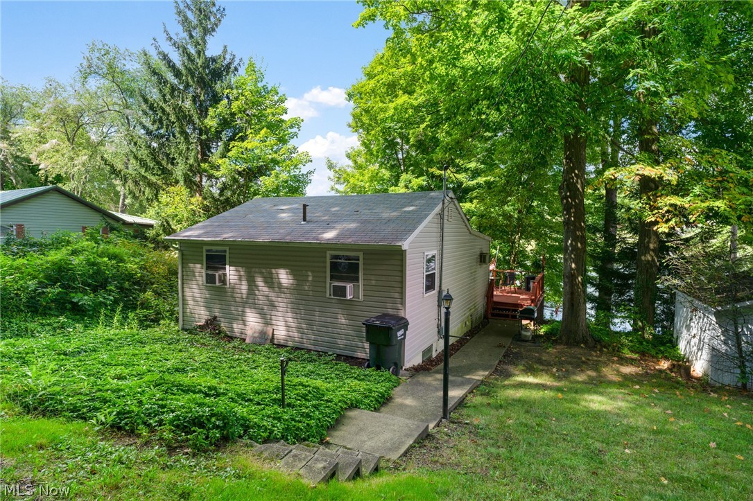 6390 Lakeview Road Hanoverton, OH 44423 - Photo 2 of 18 Gallery Image 2