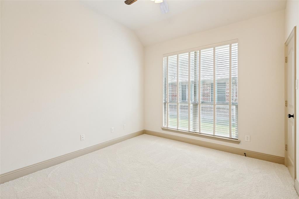 511 Mimosa Trail Forney, TX 75126 - Photo 21 of 30 3rd with new carpet and walk in closet.